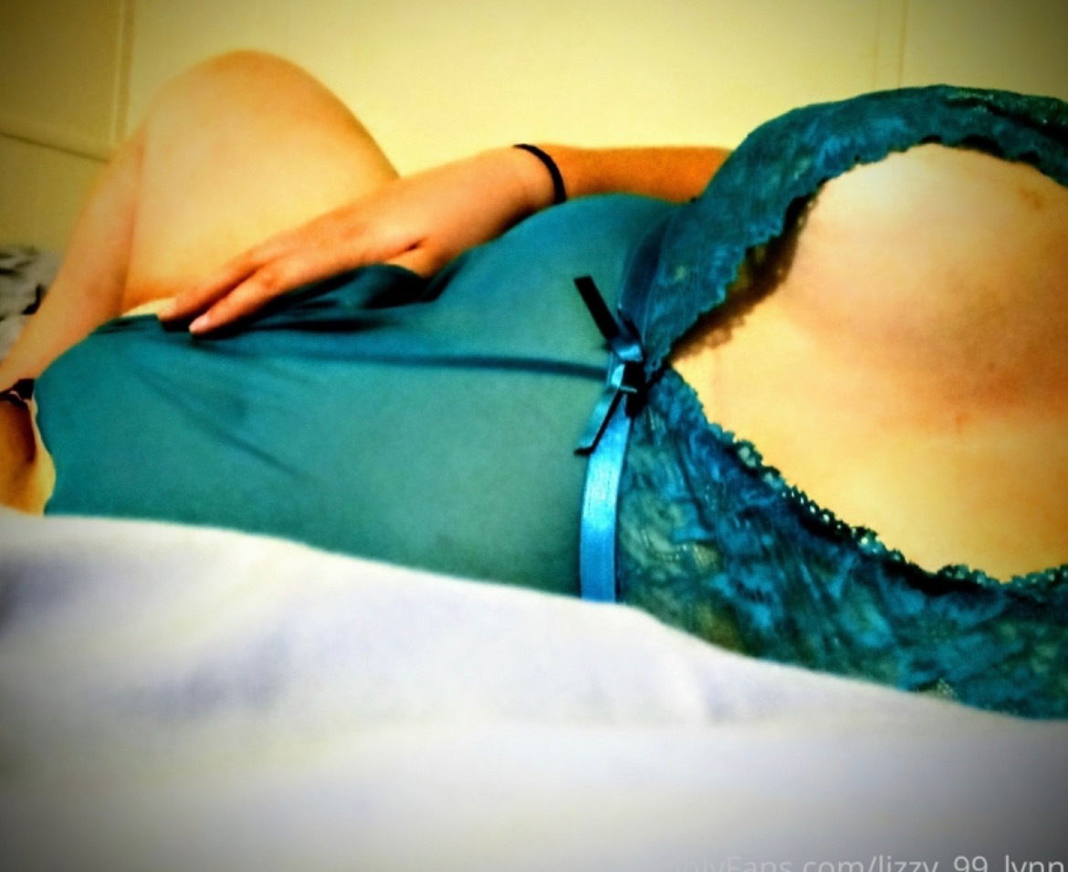 Lizzy Lynn profile banner