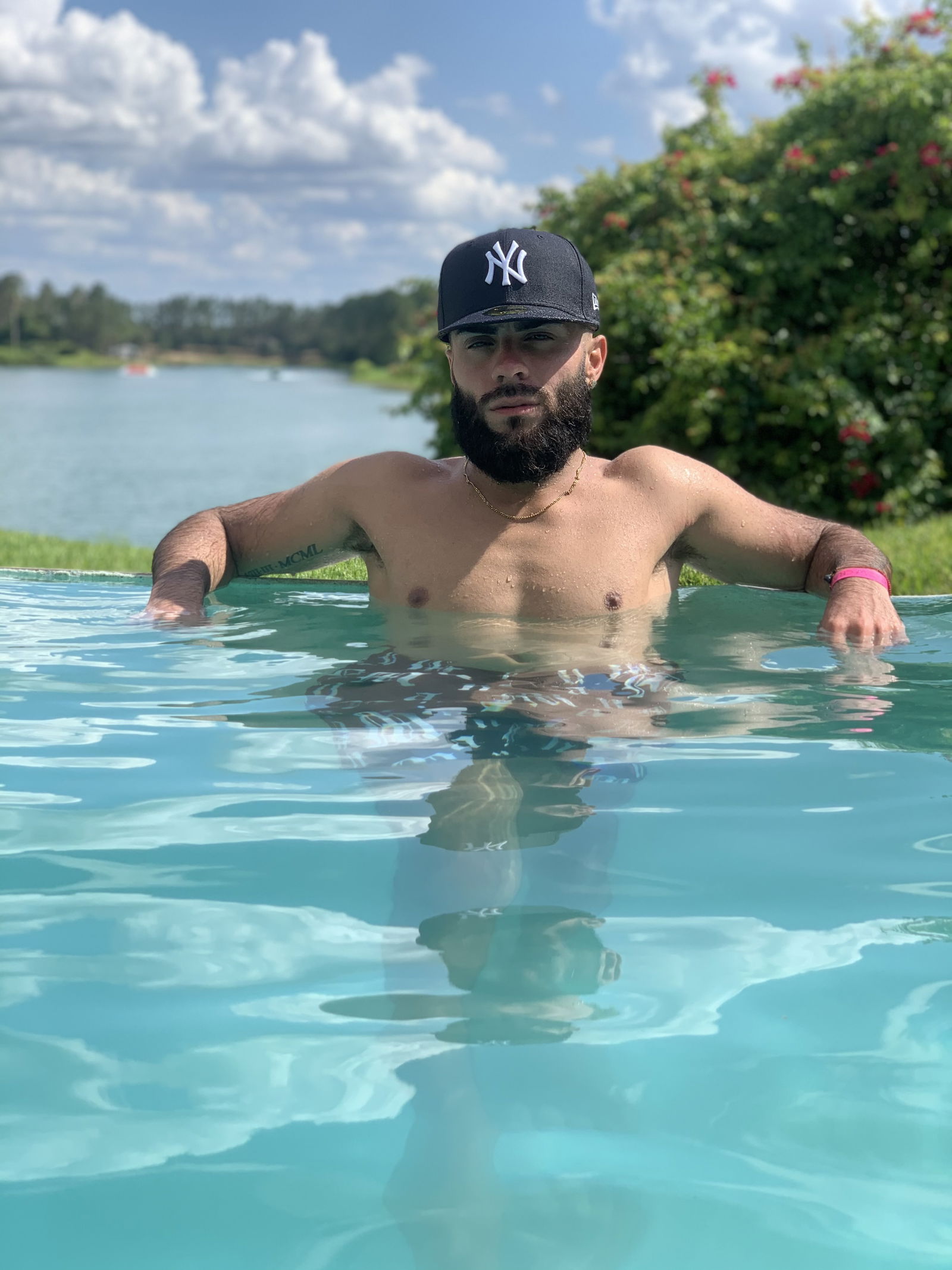 theonlylouie profile banner