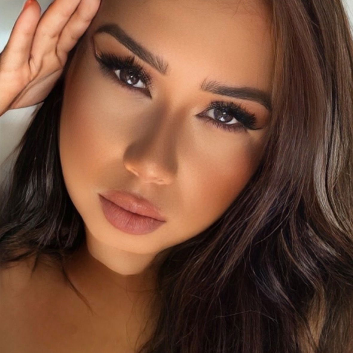 Luana Duarte profile banner