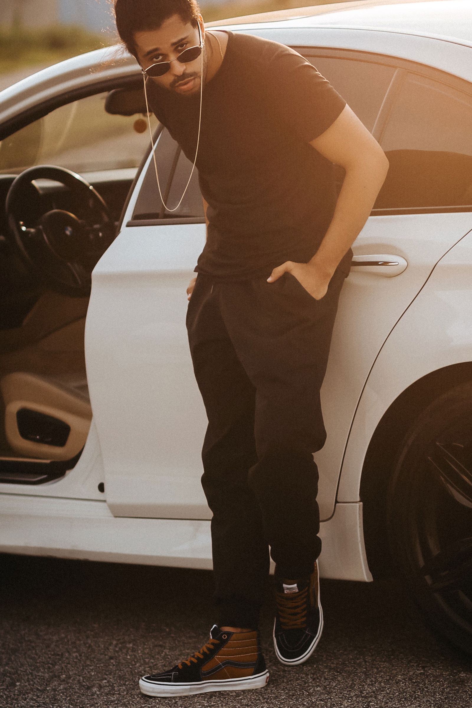 Luciano Estevan profile banner