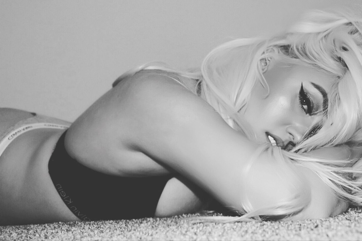 Macy Kennedy profile banner
