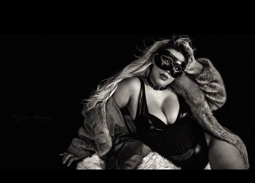 Madame D'evil profile banner