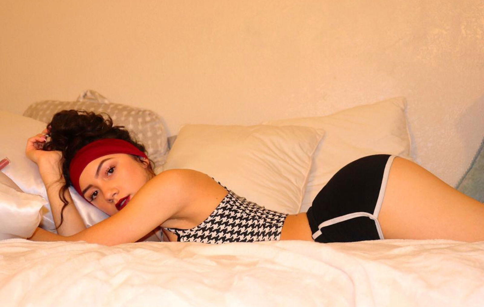 Mary Kayla profile banner