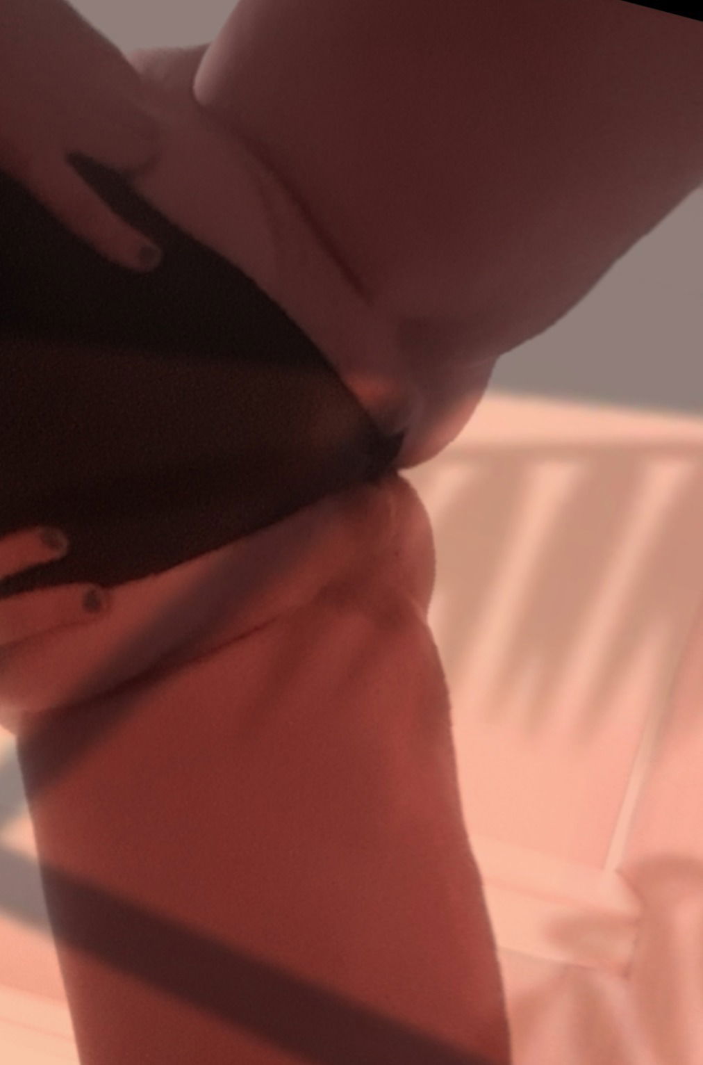 Mia online profile banner