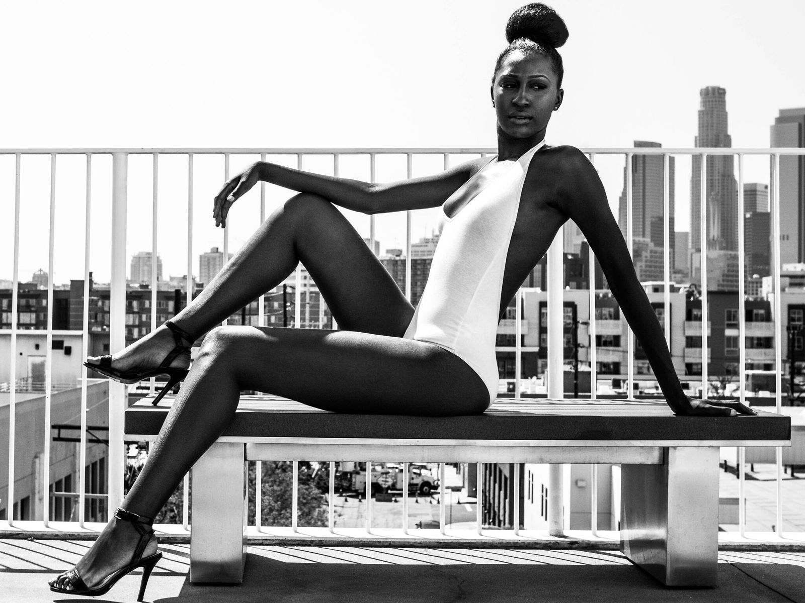 Henny The Model profile banner