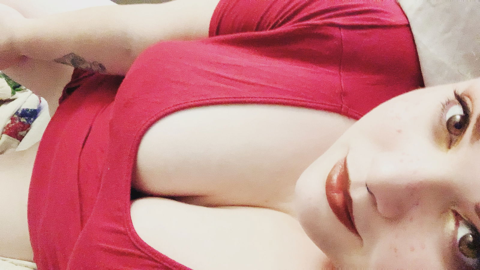 Molly profile banner