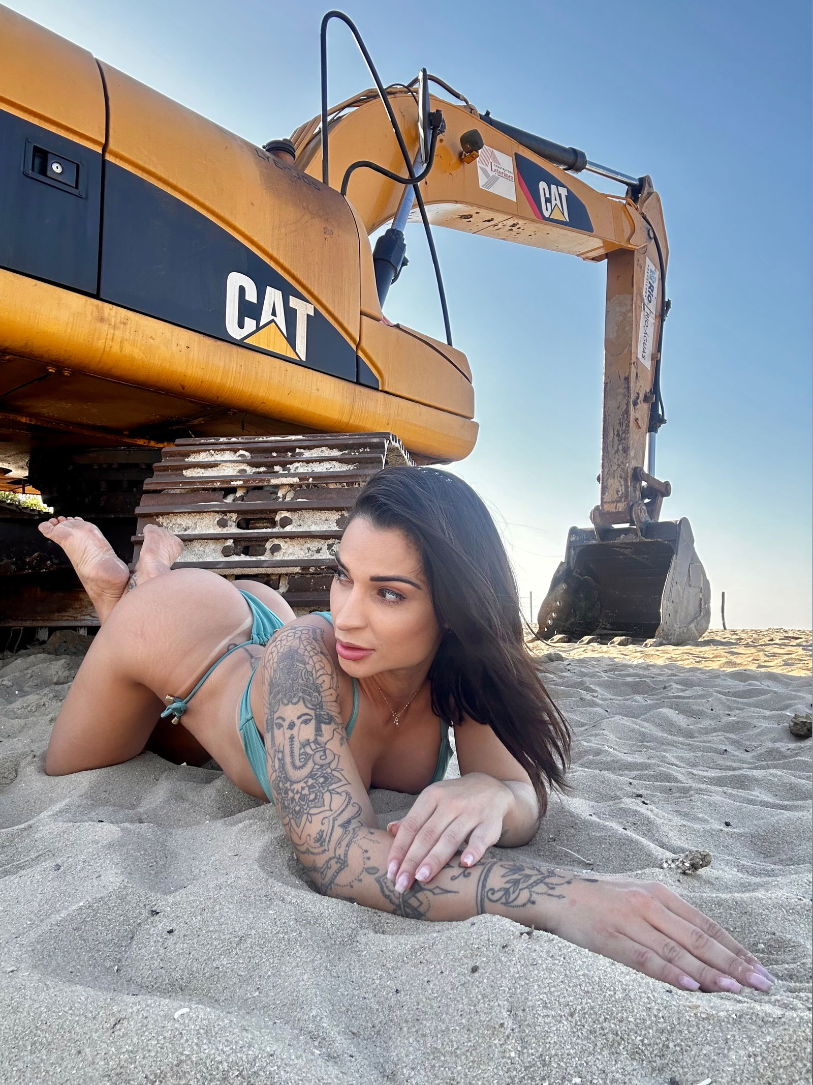 Moni Bertolini 🔥 Free profile banner
