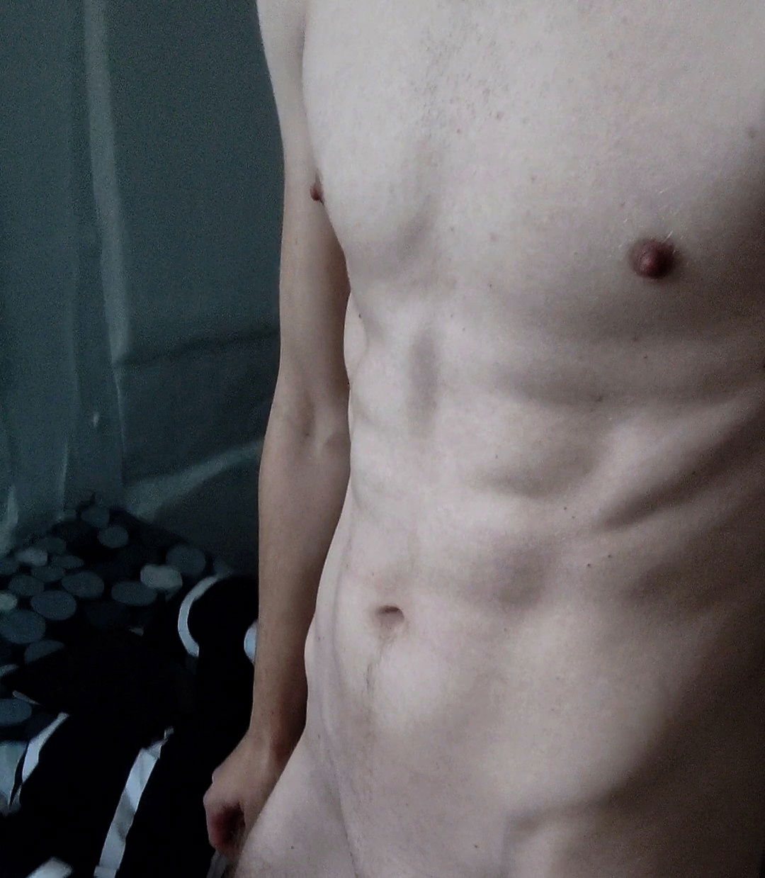 naked.max banner