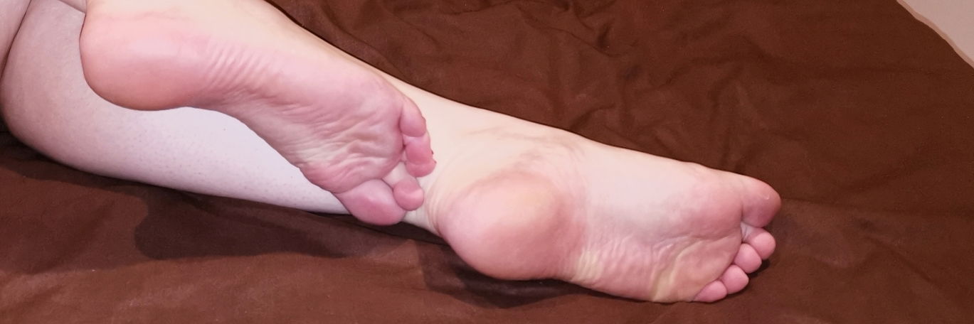 Nicky Cute Toes profile banner