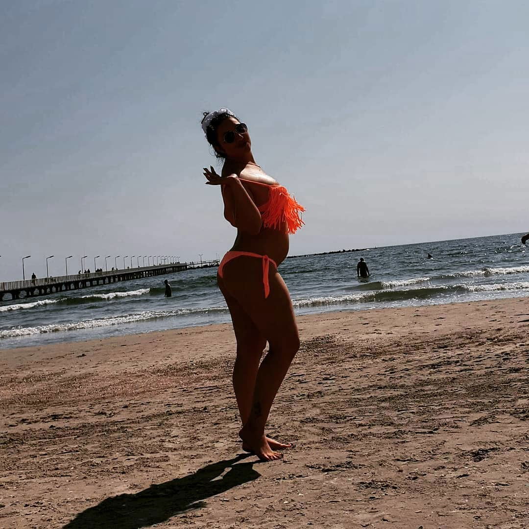 Nicoleee profile banner