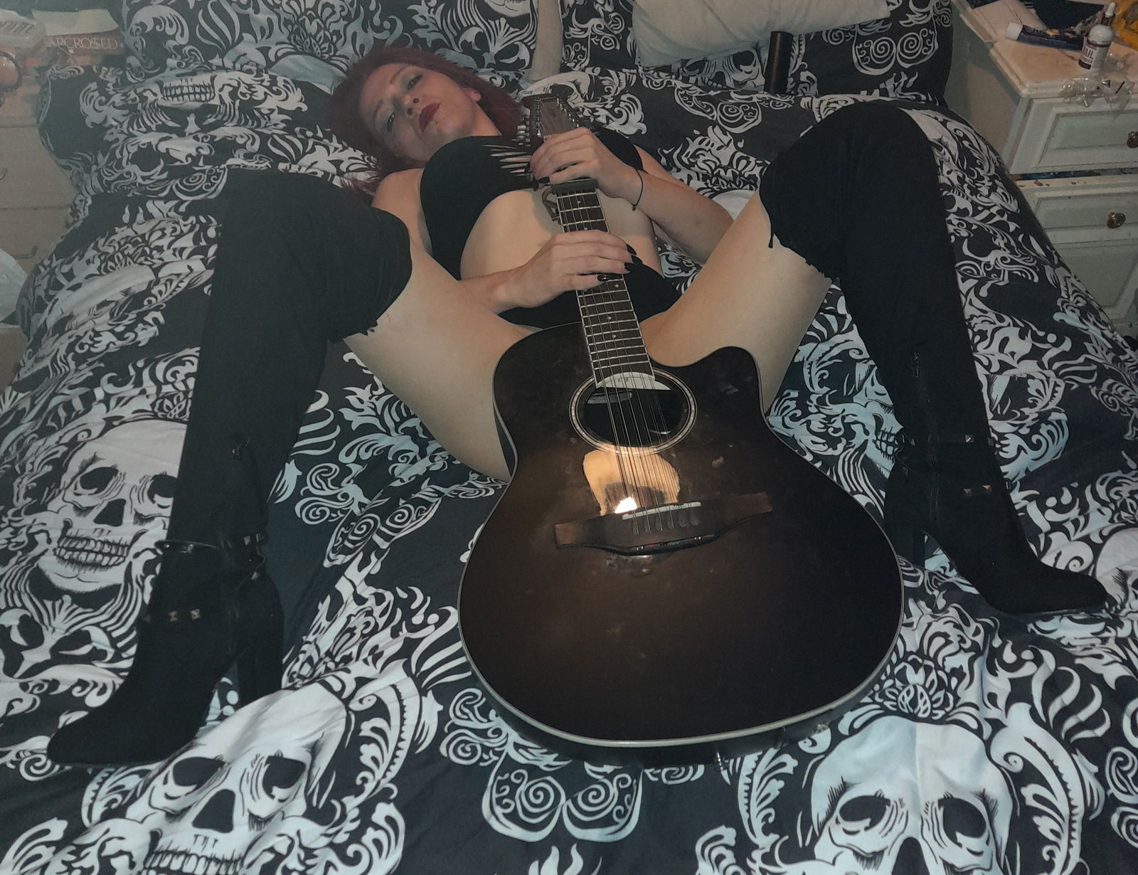 Nylonswinger profile banner