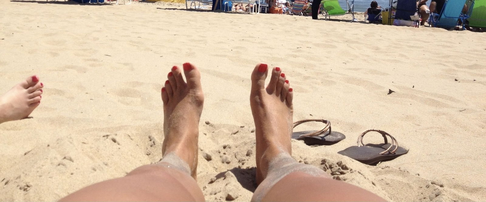 OMG Look At Those Feet ❤️ profile banner