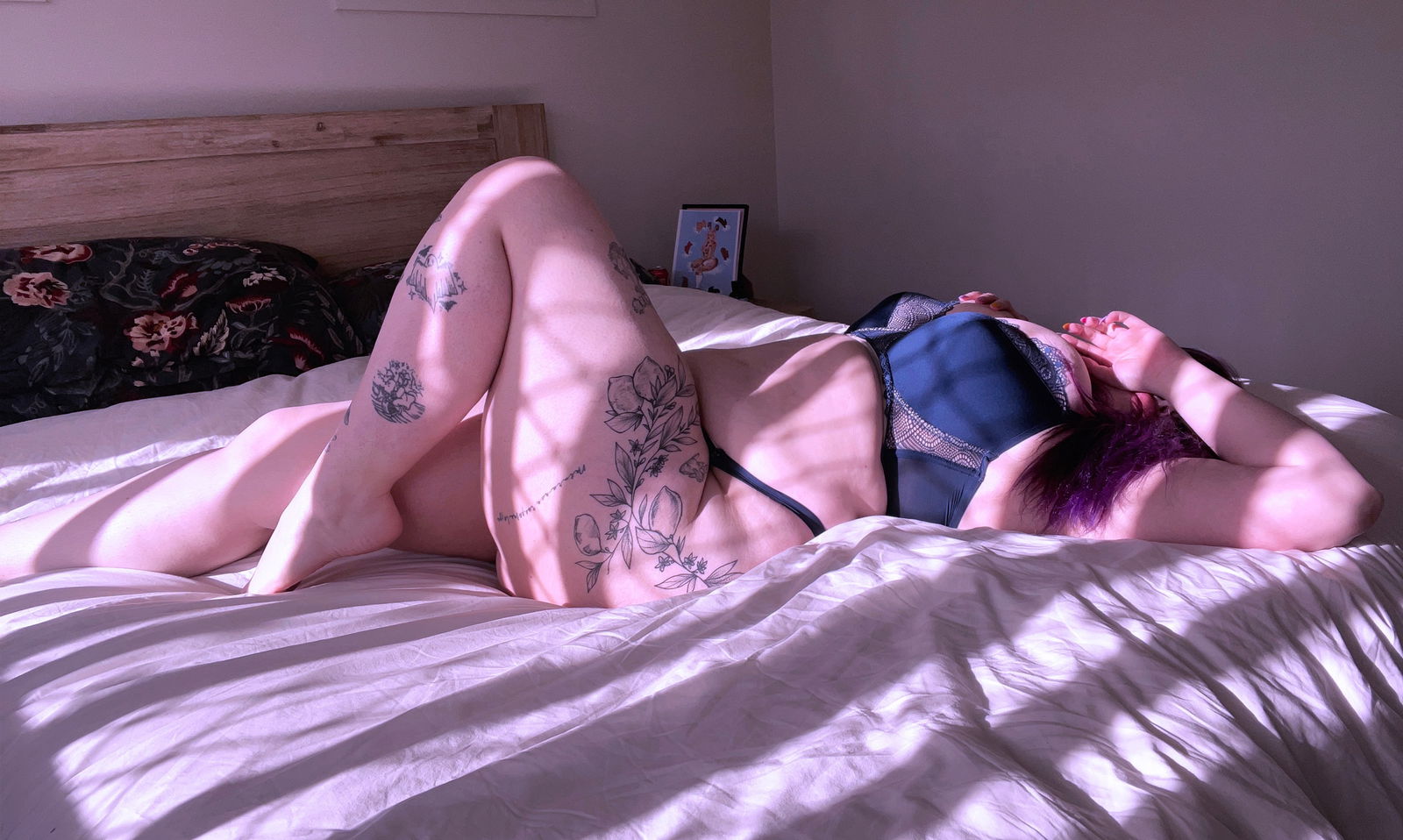 Rose profile banner