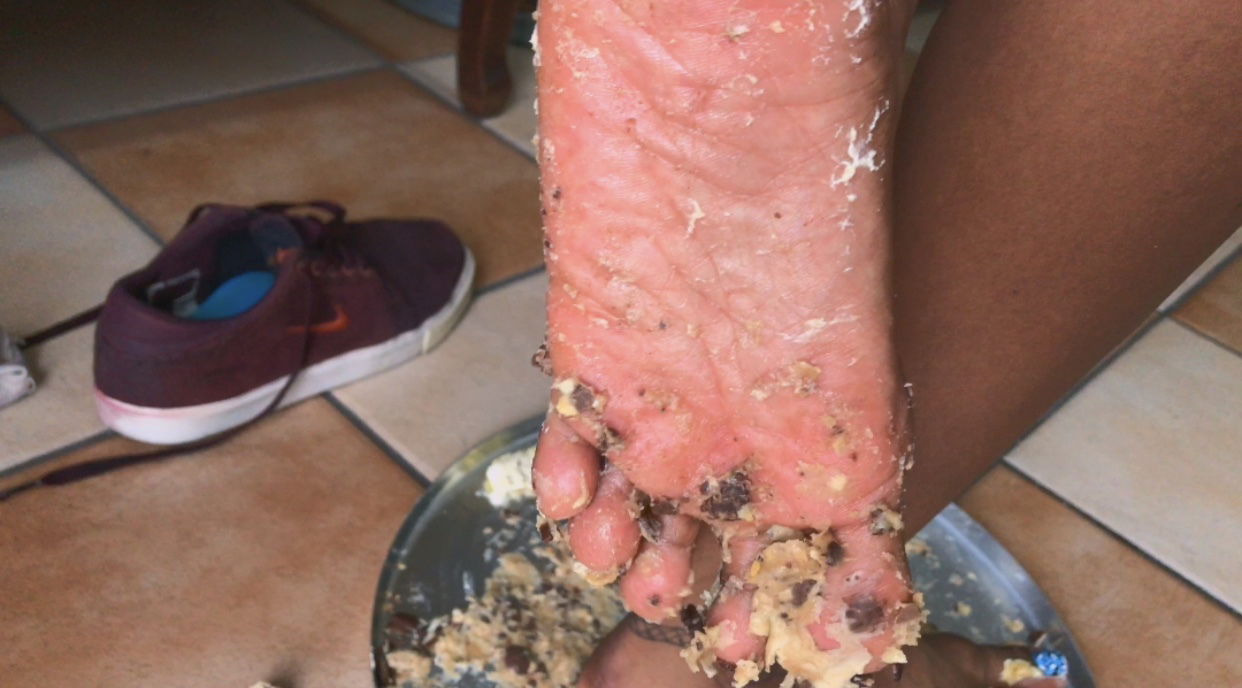 Paiva Queen Feet | FREE π profile banner