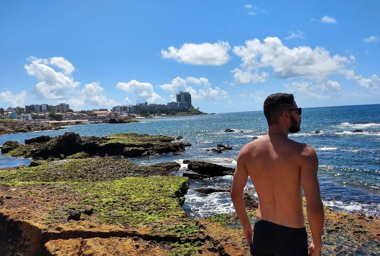 Thony profile banner