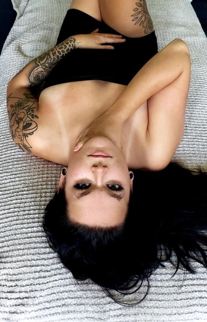 Nikki95 profile banner