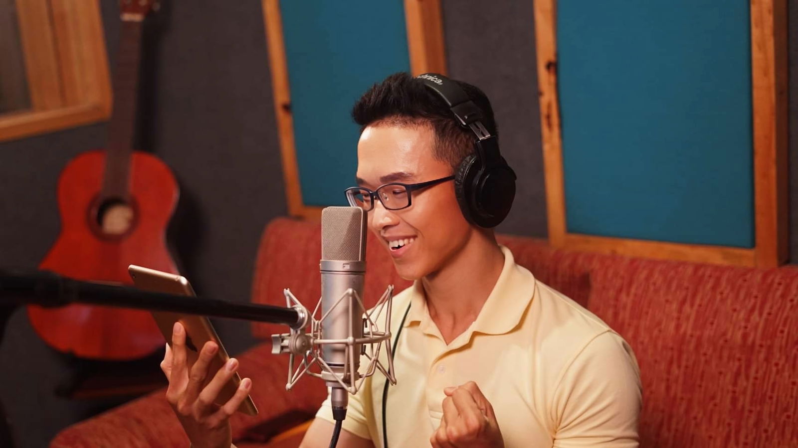 PHO RADIO profile banner