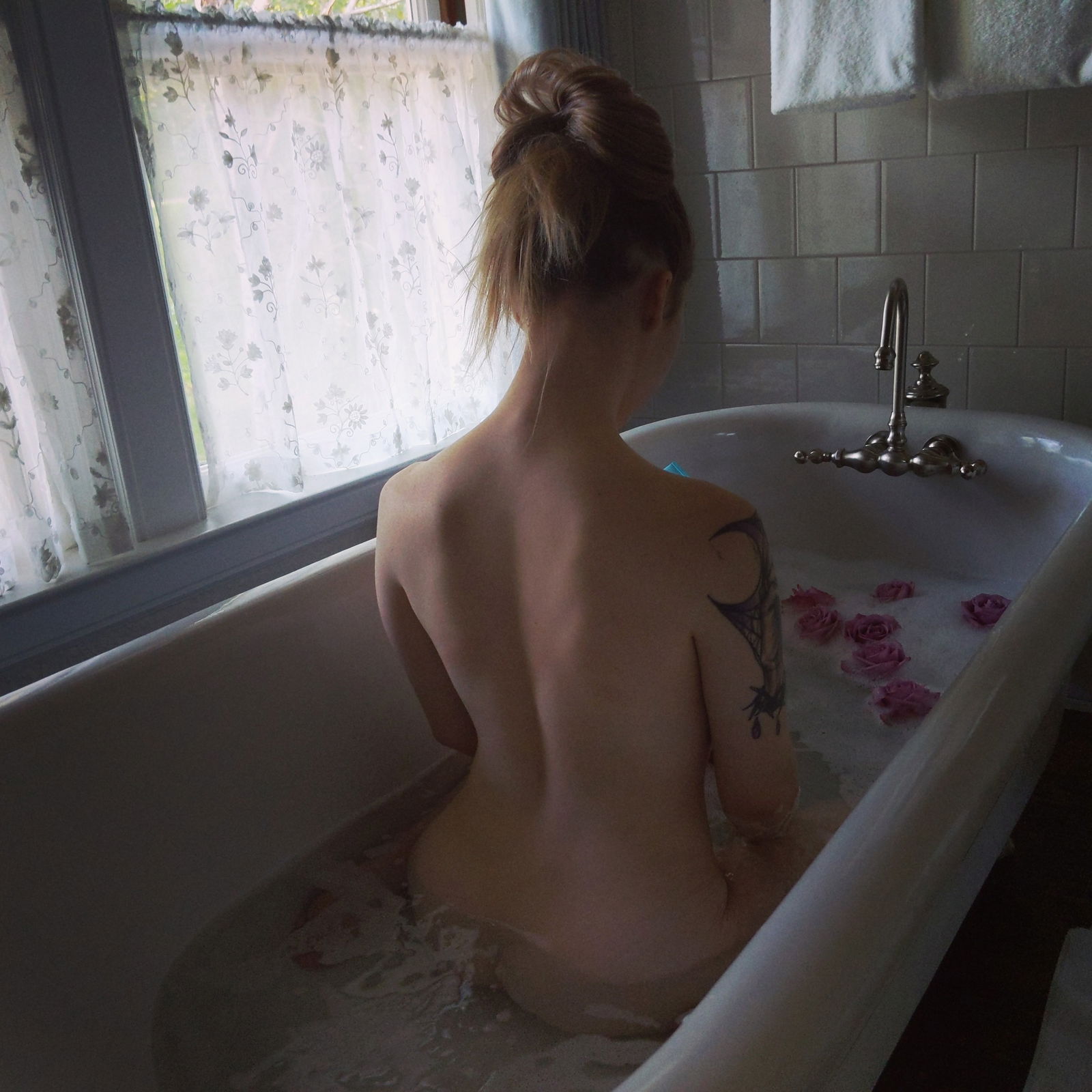 Katie Bellerose profile banner