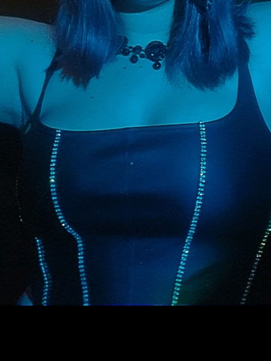 ale<3 profile banner