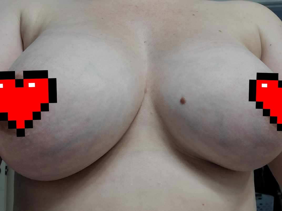 Redthebustypetite profile banner