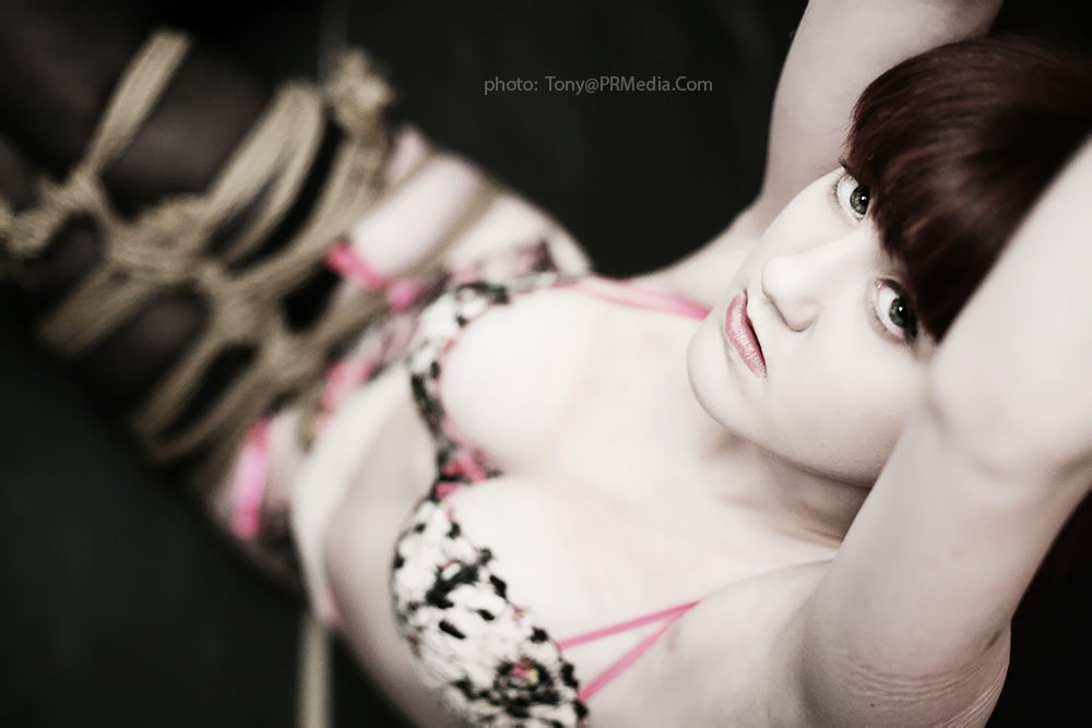 Louise Red profile banner
