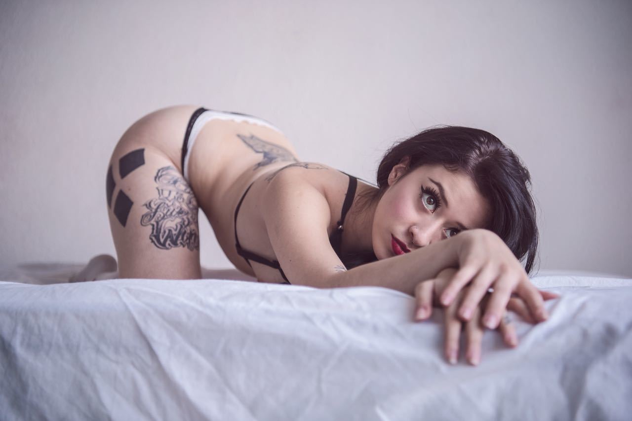 Romina Sunshine profile banner