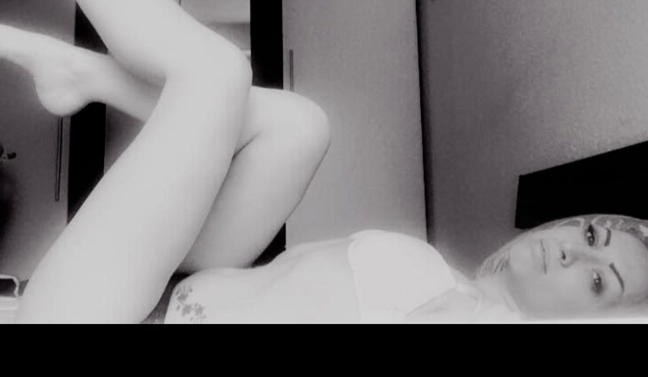Roxy Love profile banner