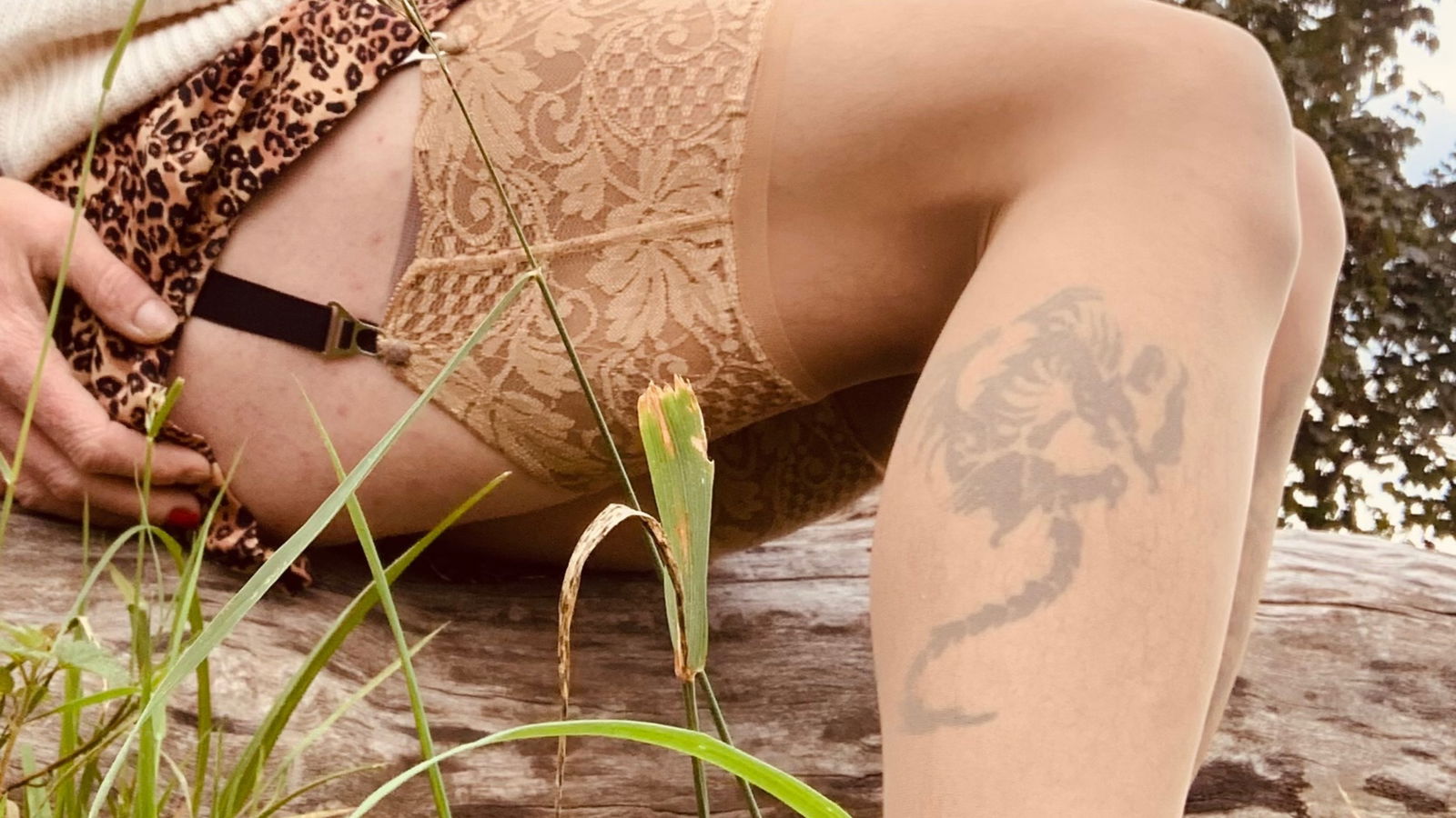 Owned sissy crossdresser - π―% profile banner