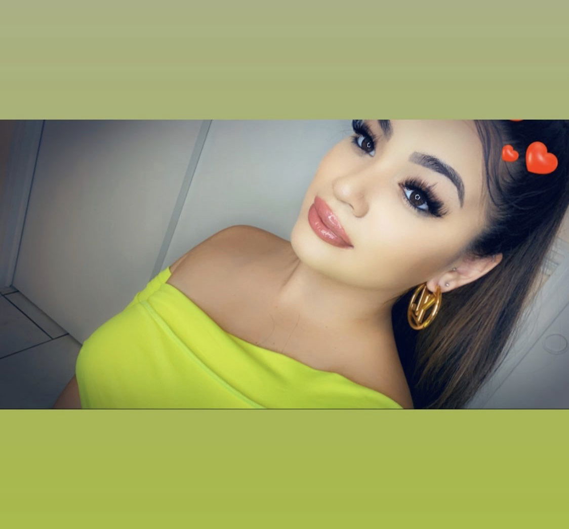 Sandra Cardona profile banner