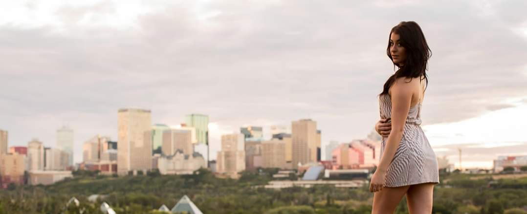 Sara O'Neill profile banner
