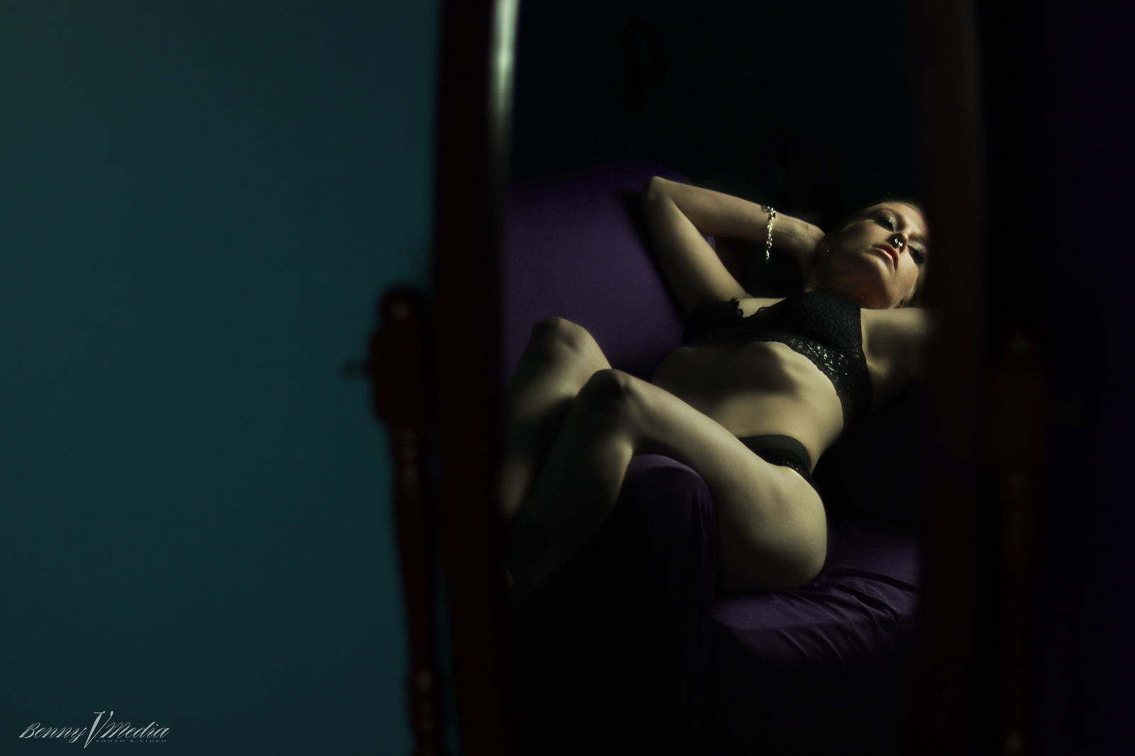 Mischa Fox profile banner