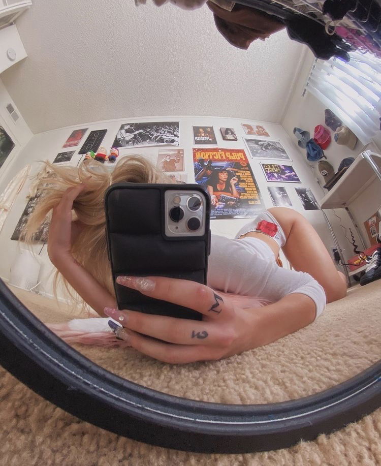 sexybitch4200 profile banner