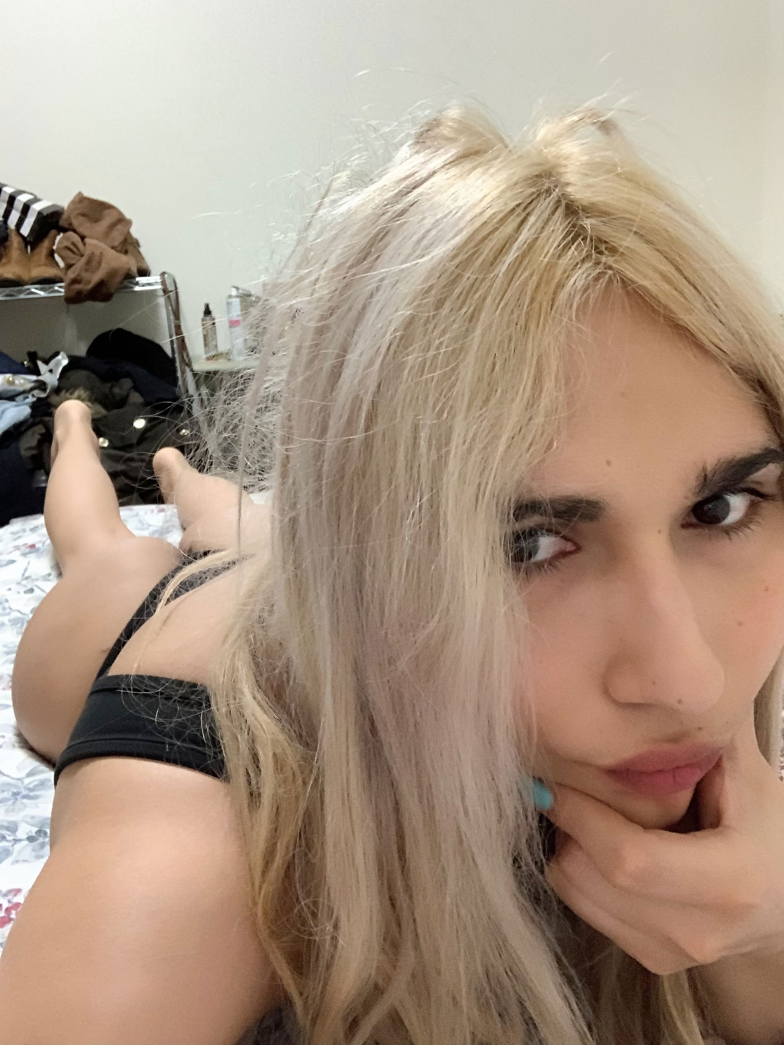 Giss Hot profile banner