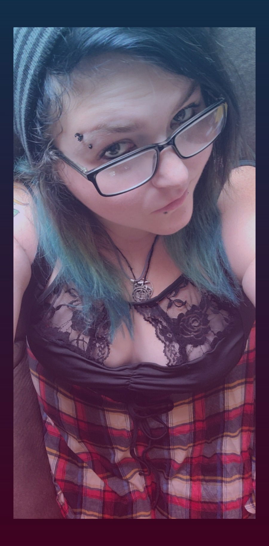 FreakyRoxy profile banner
