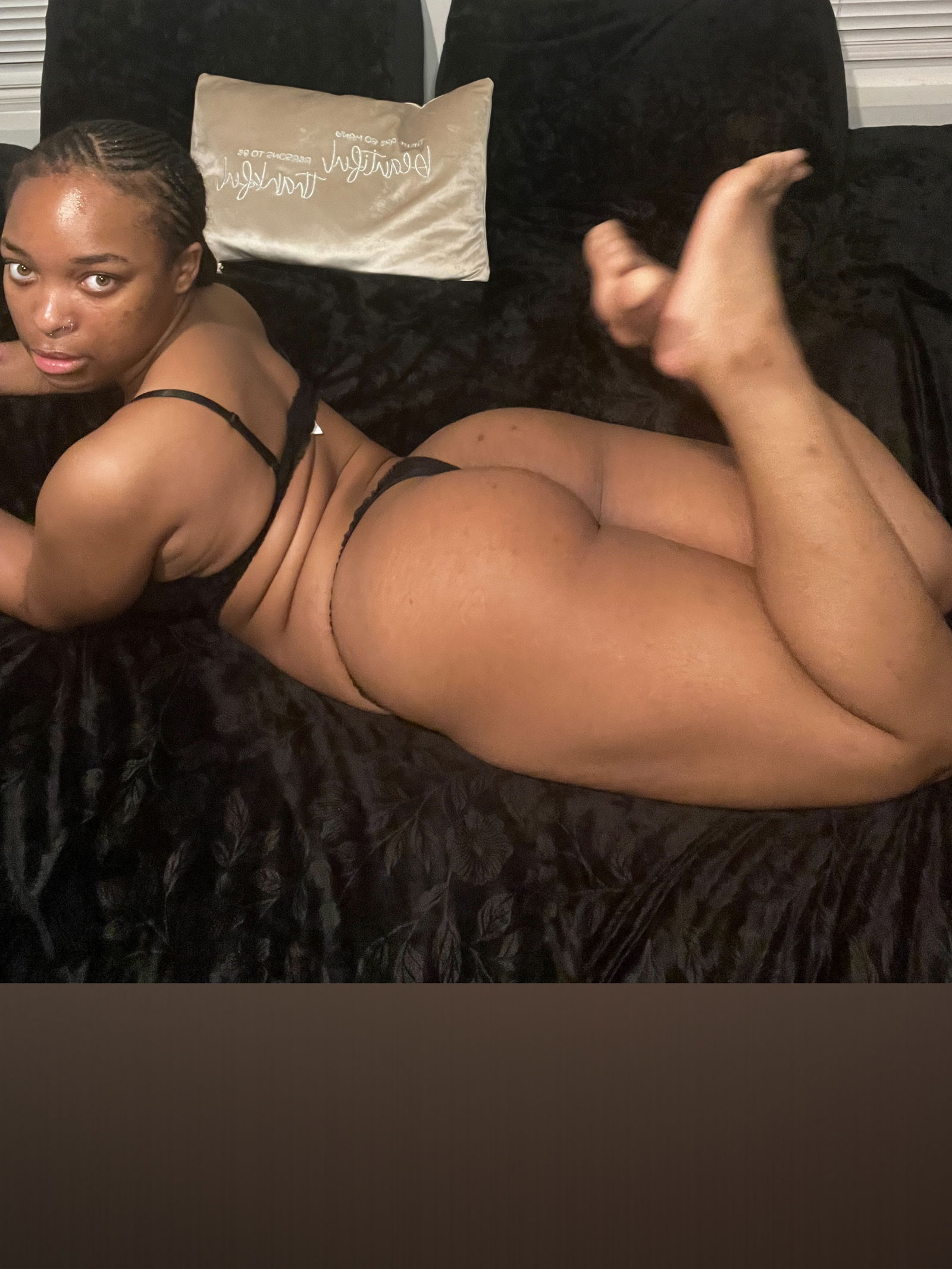Simone profile banner
