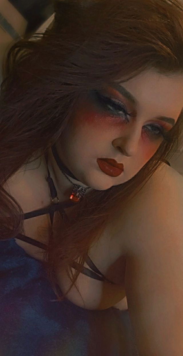 Shelb🖤 profile banner