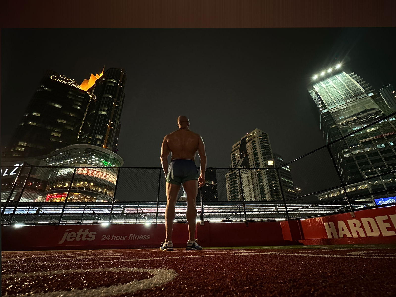 M A N T A S profile banner