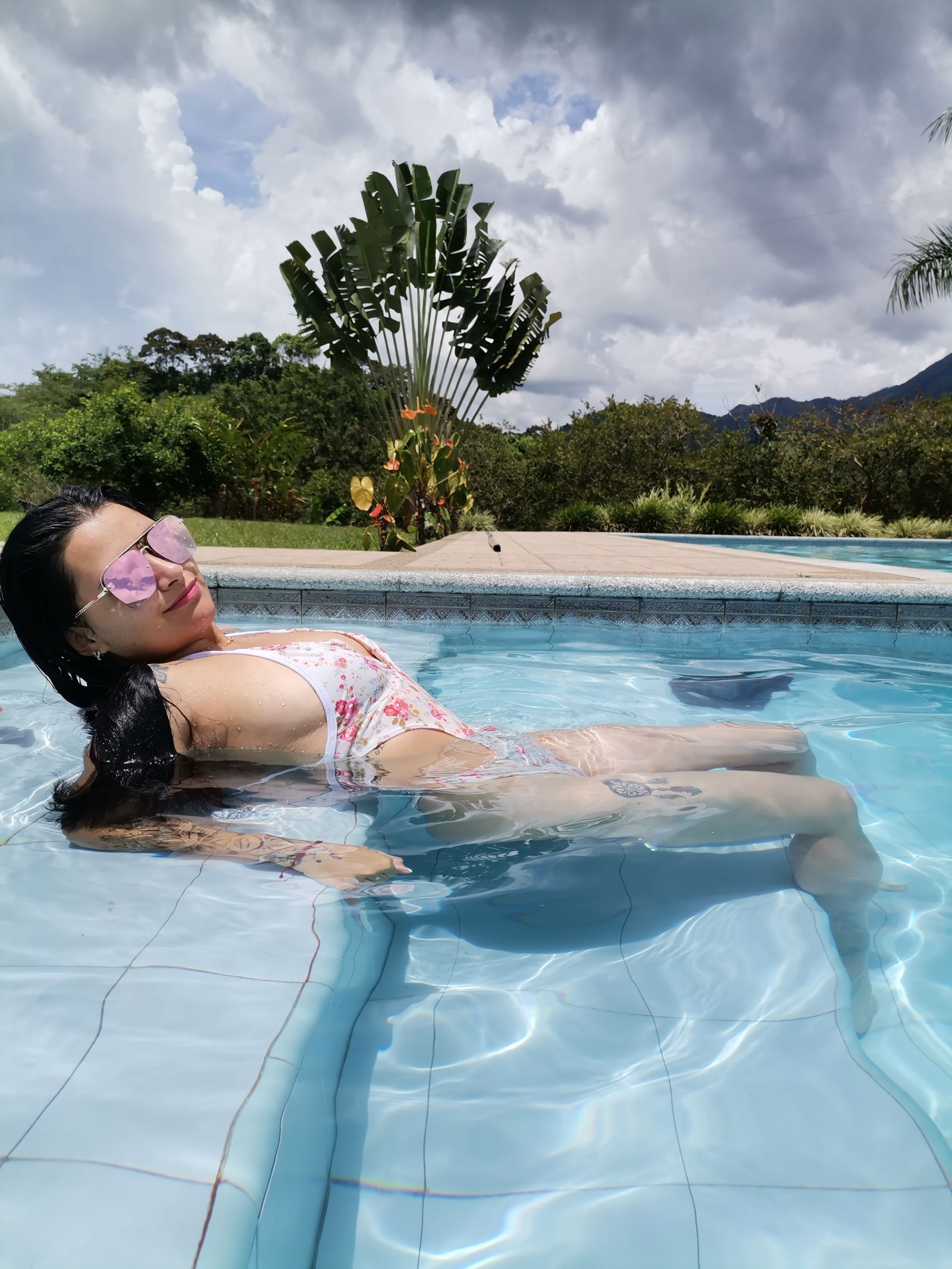 Stephany gutierrez arias profile banner