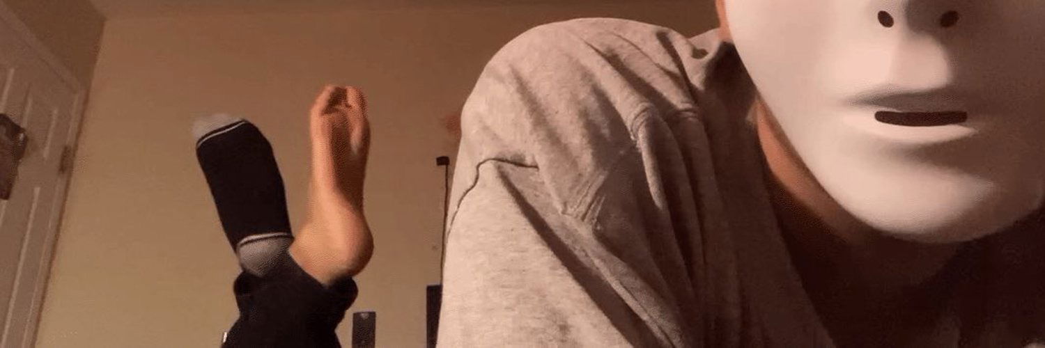 Frankie profile banner
