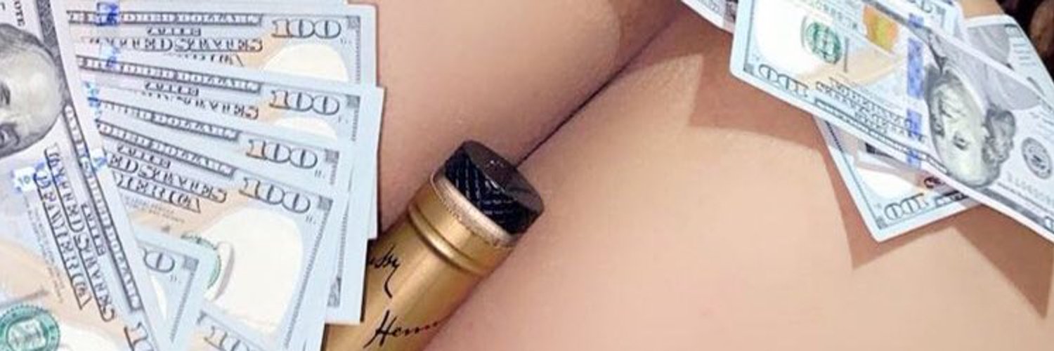 Strawberri Shortcake XXX 🍰 profile banner