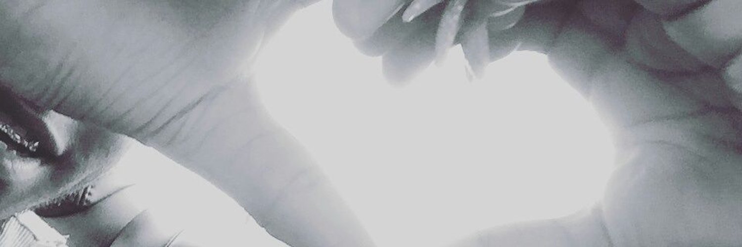 SxvxgeFxmily profile banner