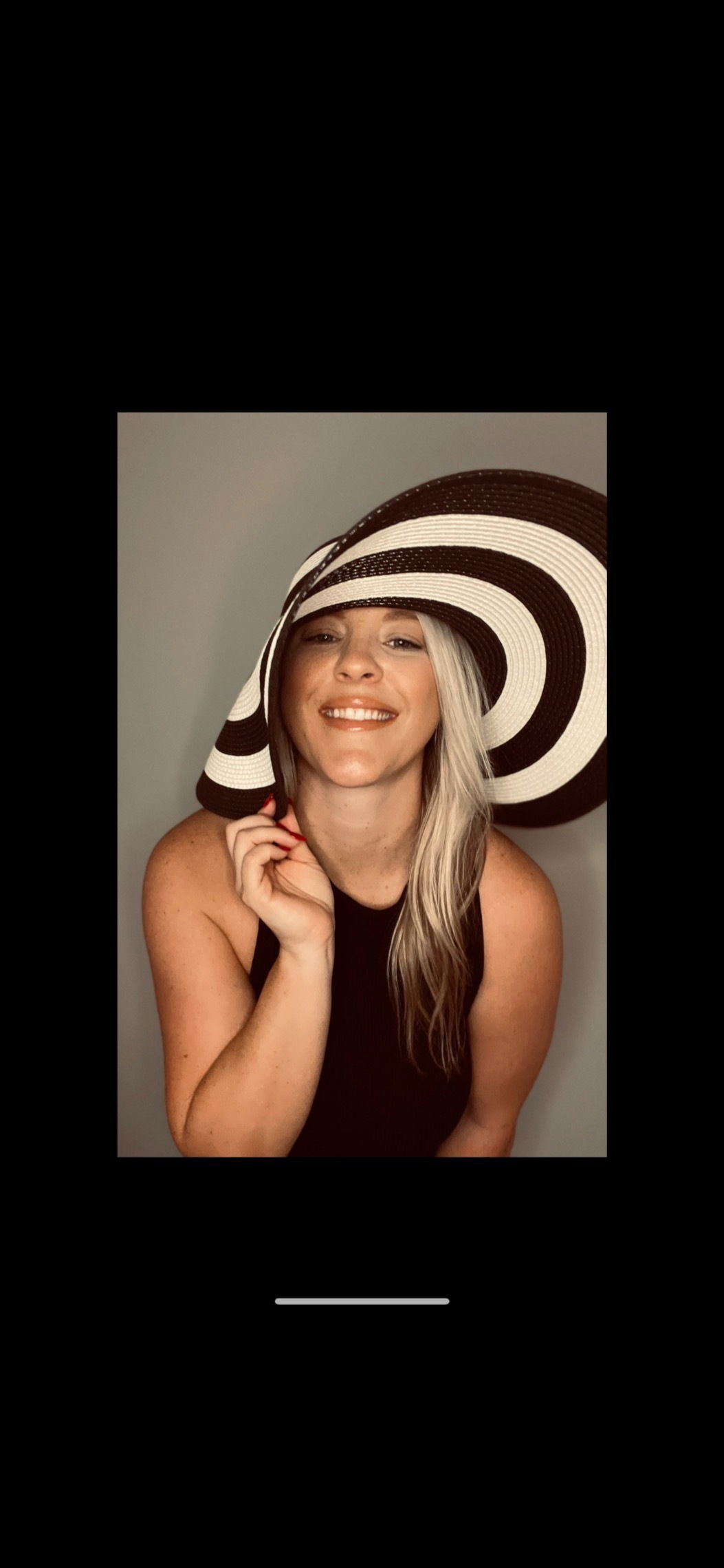 BLONDE QUEEN .XO 🤍 profile banner