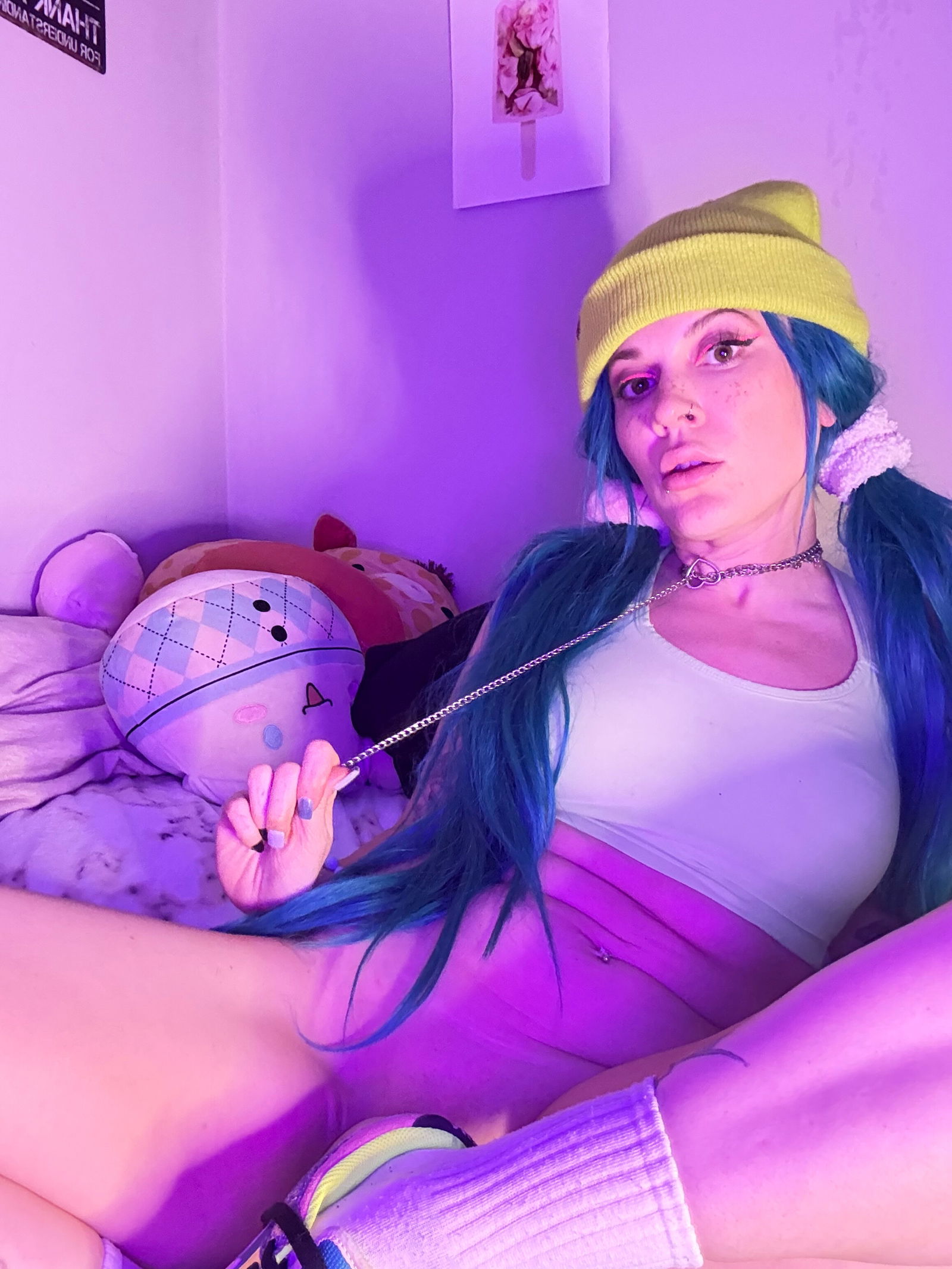 theelleivy banner