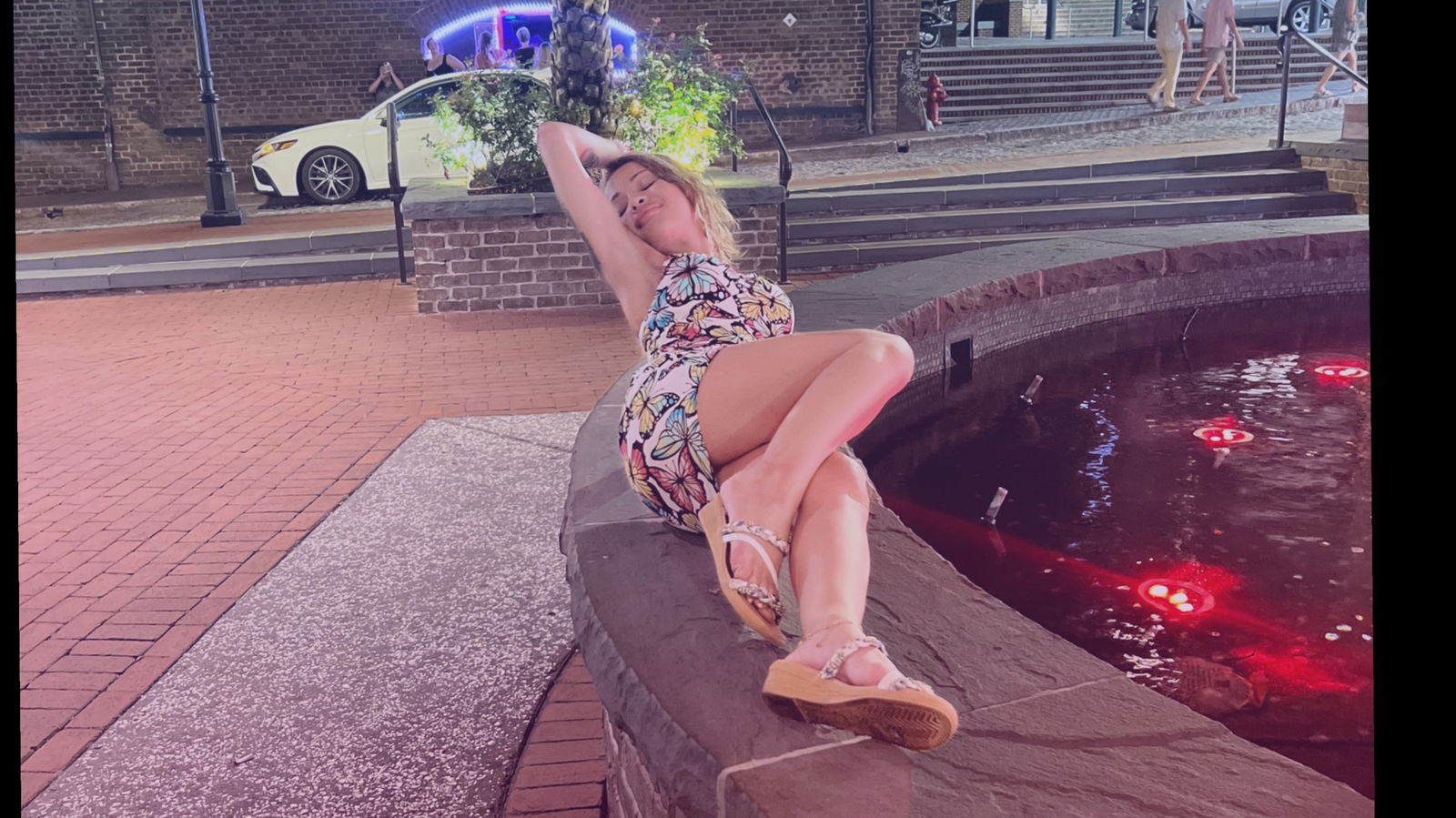 Holly Hendrix profile banner