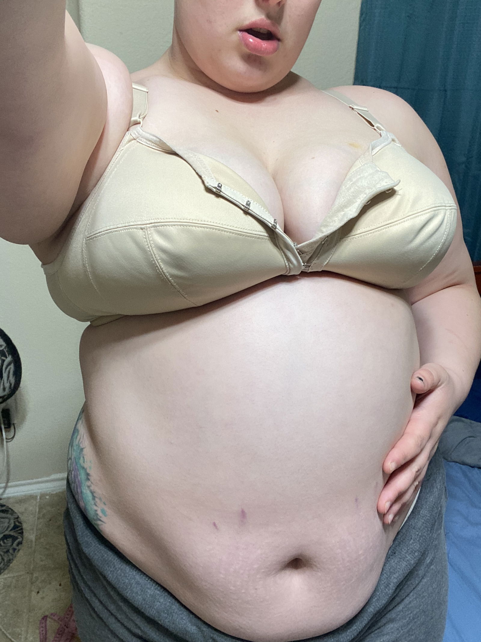 Tummy tum profile banner