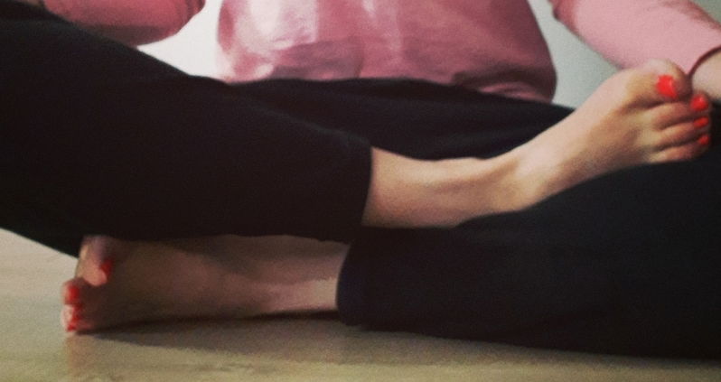 Yoga Feet profile banner