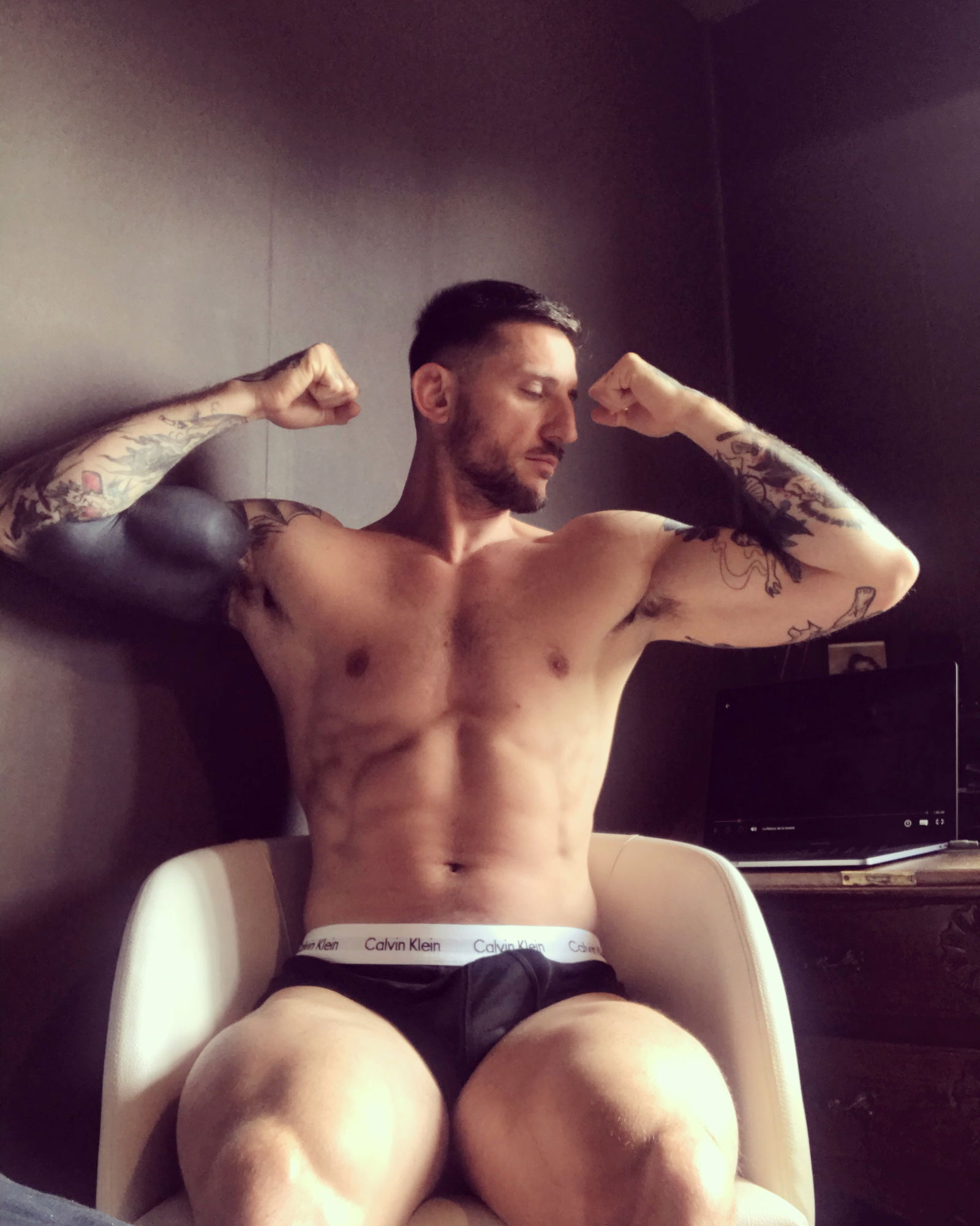 Arnaud cach profile banner