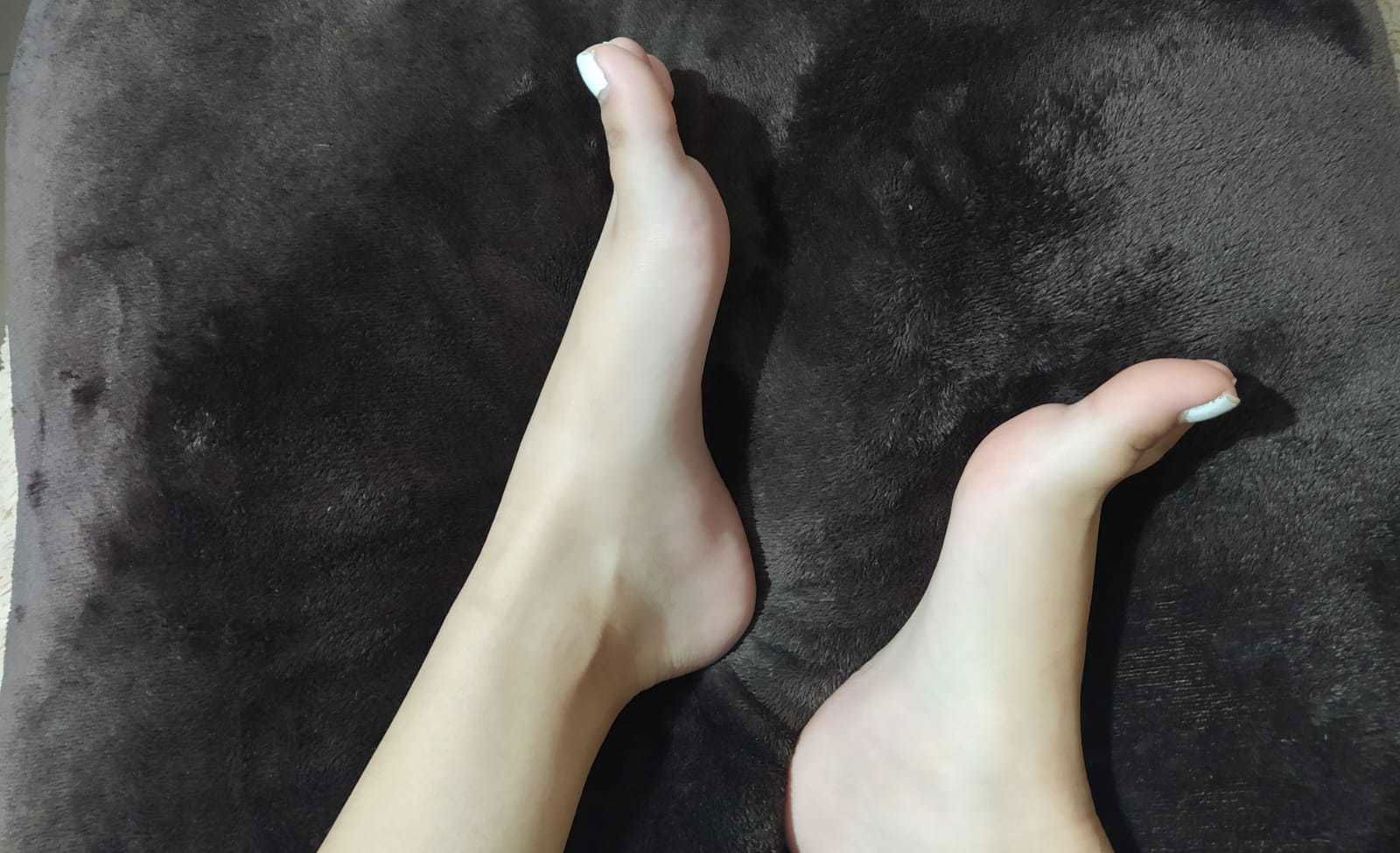 Latin Feet profile banner