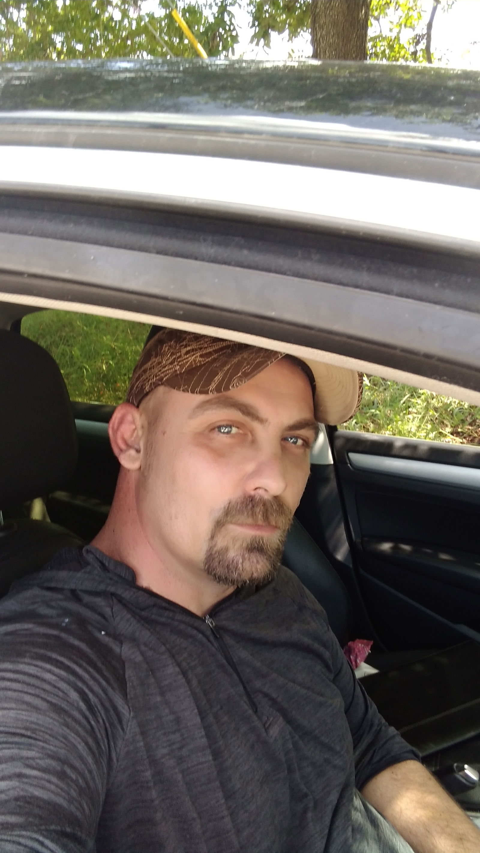 Mike Andike profile banner
