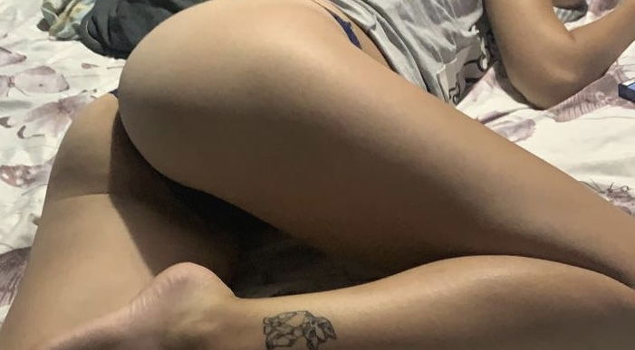 Leona profile banner